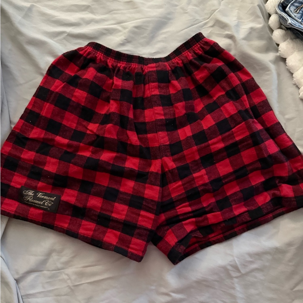 Vermont Flannel Co Women's Red and Black Plaid pajama Shorts